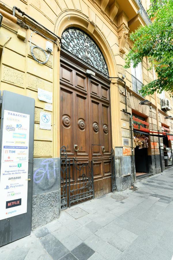 Fourooms Museo Filangieri By Dimorra Napoli Bagian luar foto